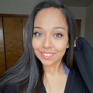 Meet your Posher, Leslie